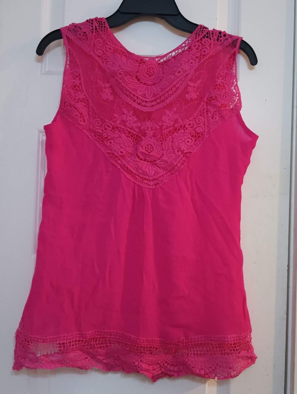 Women's Pink Lace Yoke Sleeveless Top